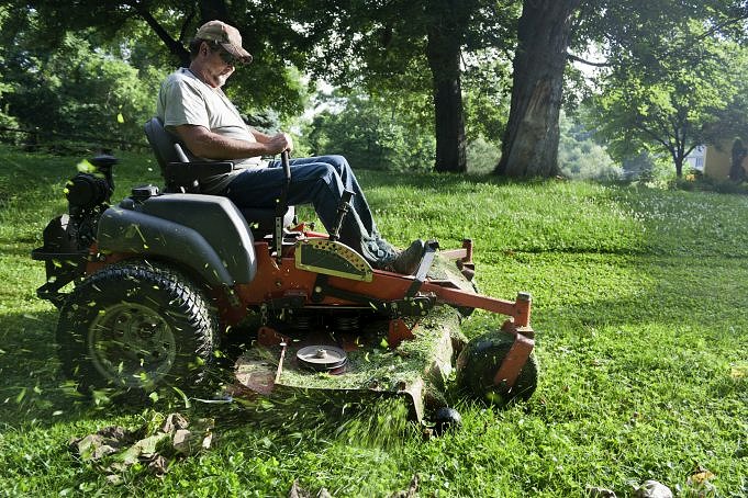 The Dangers Of Zero-turn Mowers And Must-know Safety Tips